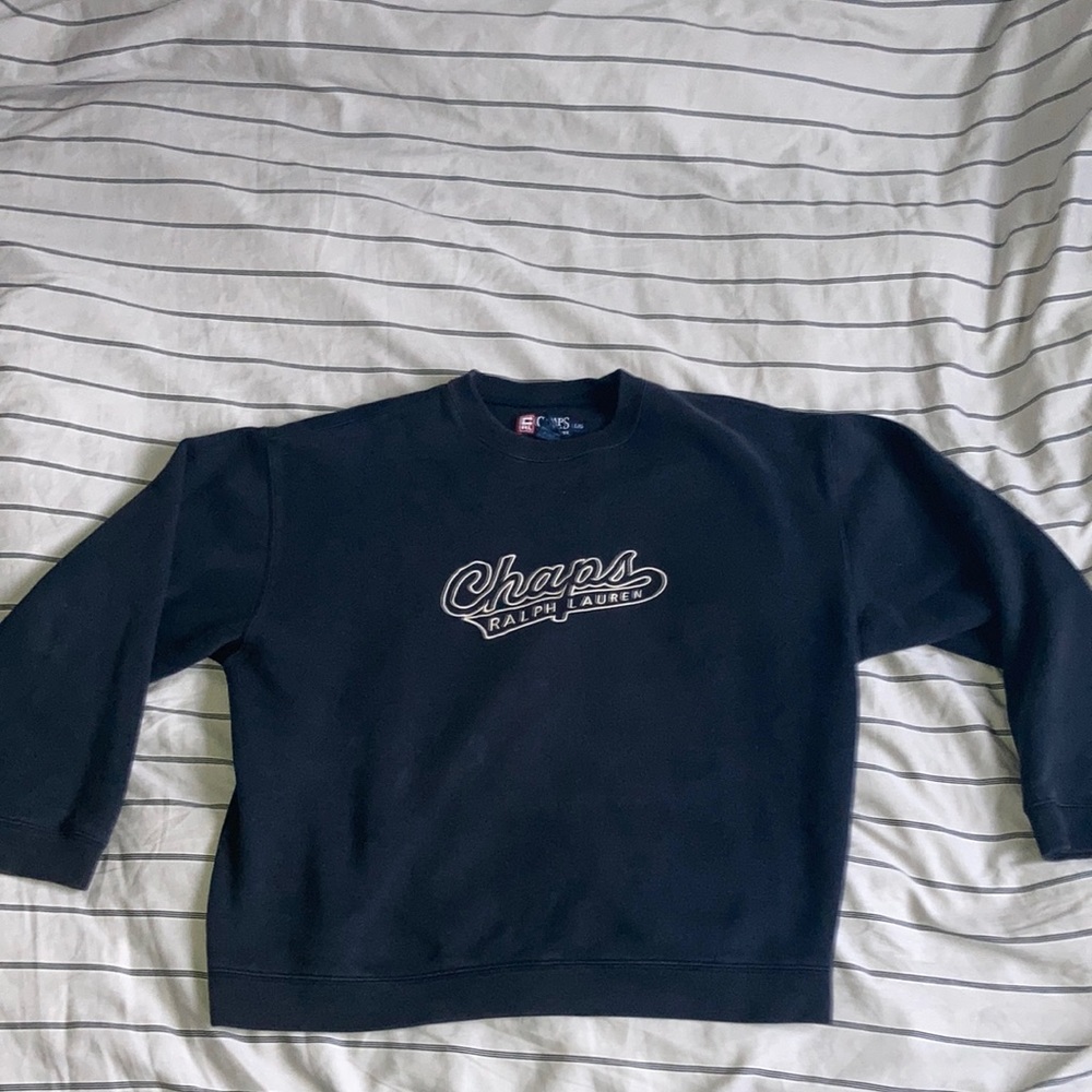 Size L fits an XL